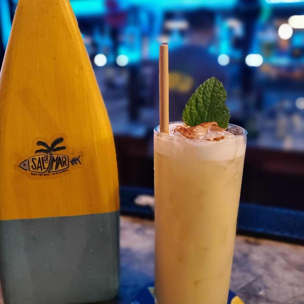 Sal de Mar Restaurant & Rooftop Bar